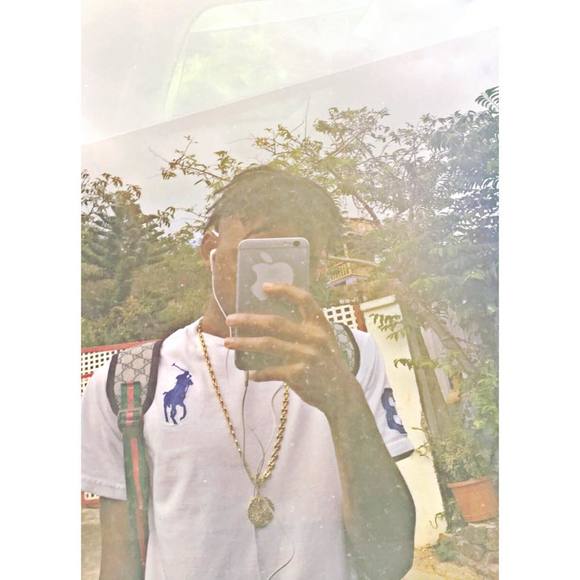 Meet your Posher, Ræ - Picture 1 of 1